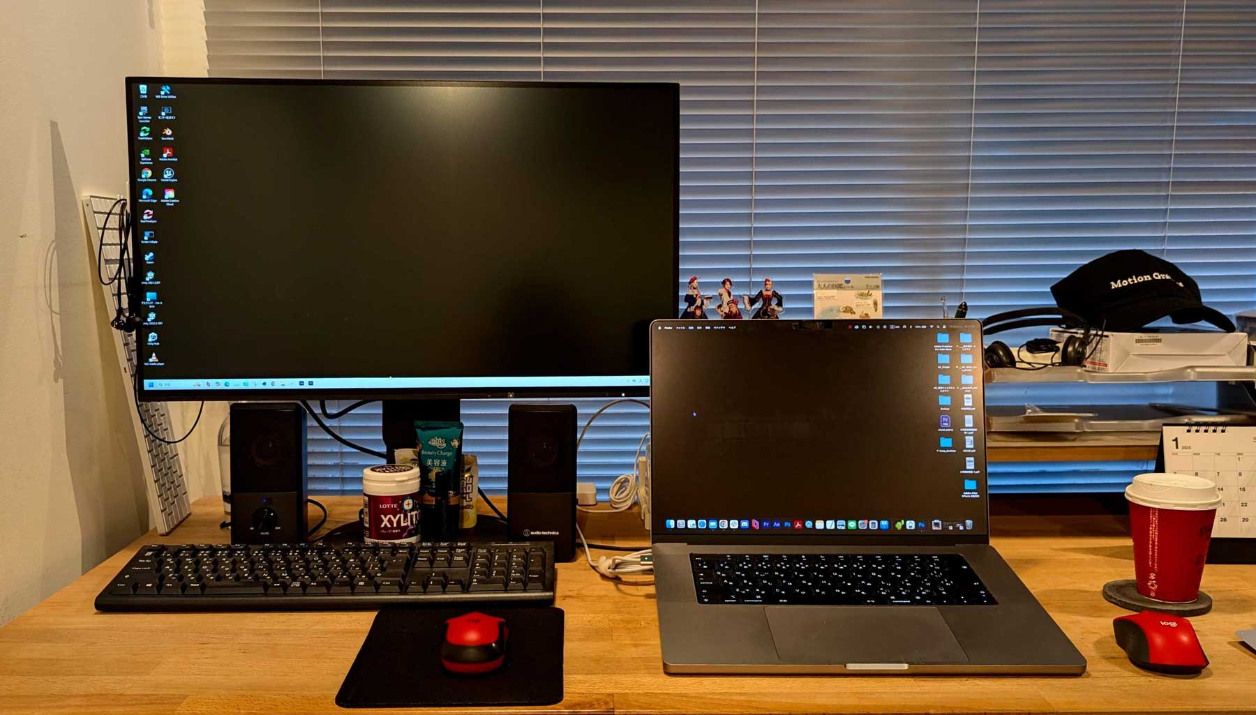 映像クリエイターのデスクツアー！愛用PC＆こだわり周辺機器 | Vook