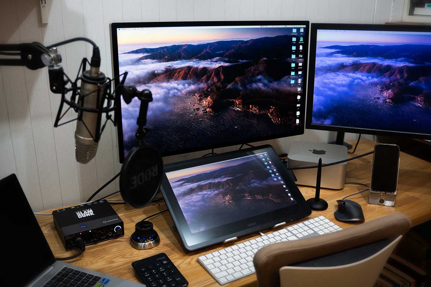 映像クリエイターのデスクツアー！愛用PC＆こだわり周辺機器 | Vook